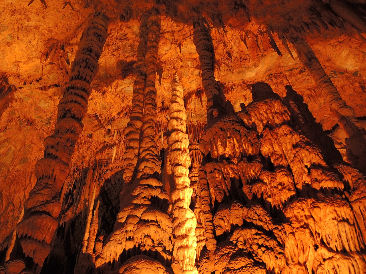 grotte carbonnieres